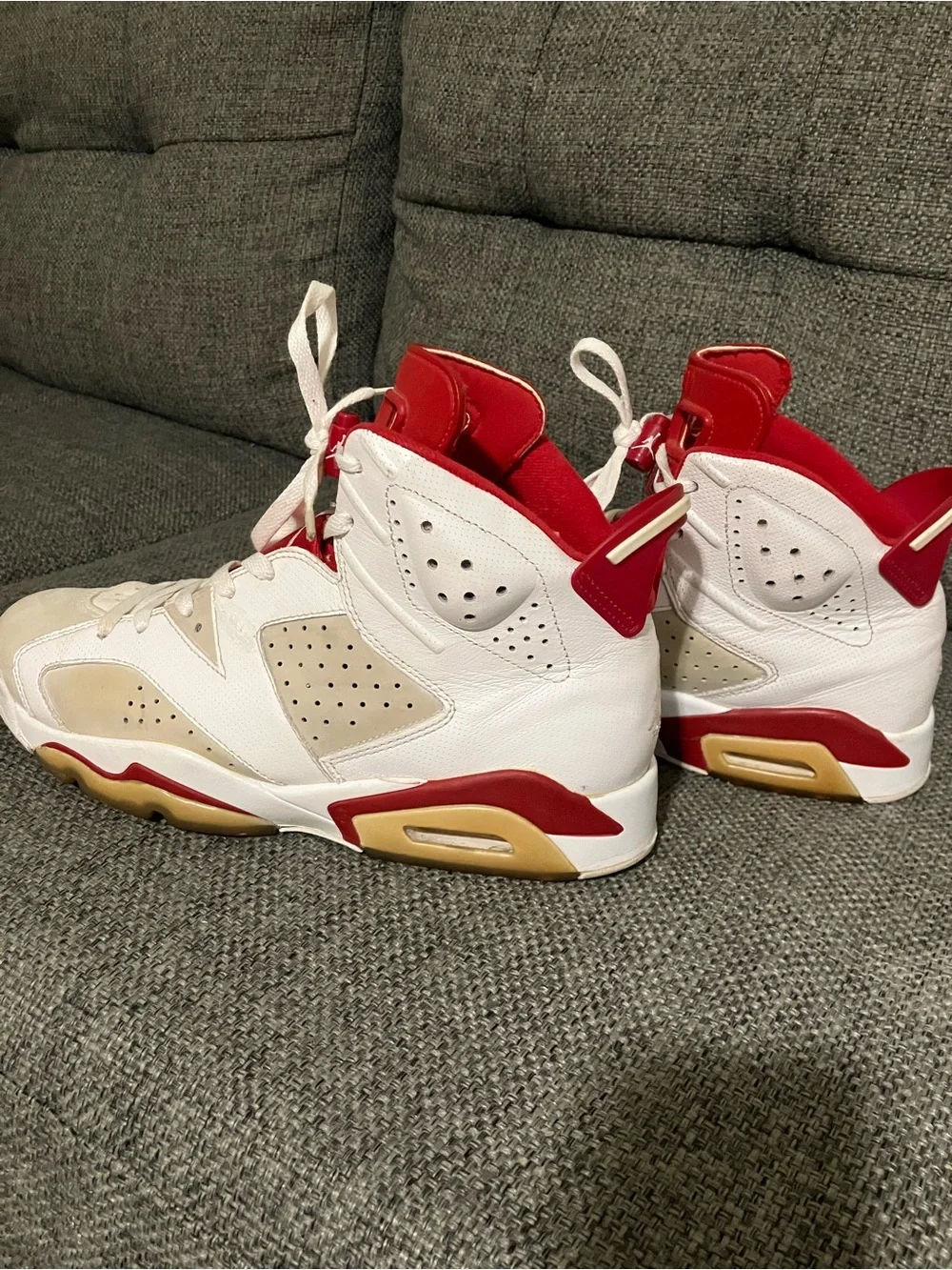 Jordan Alternative Carmine Hare 6 Men's Athletic Shoes White Red